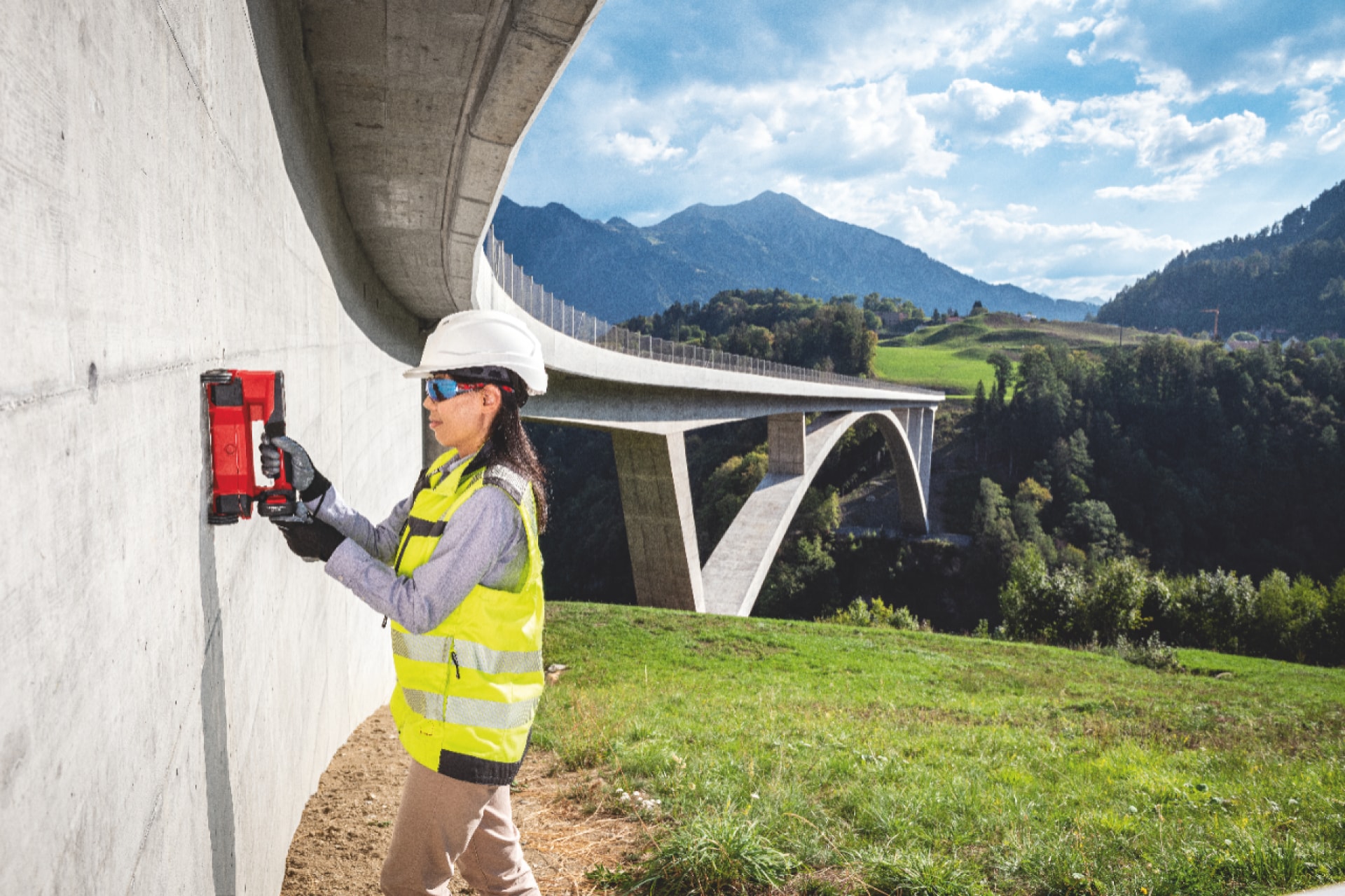 Hilti PS 250 Ferroscan System and PSA 200 Tablet