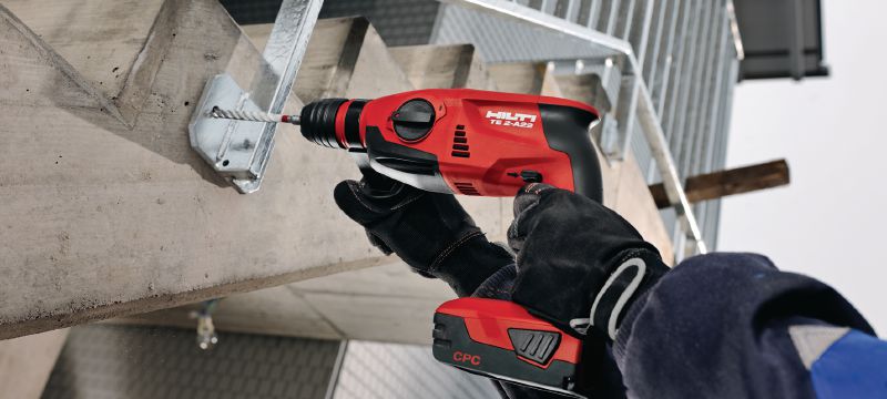 TE 2-A22 Cordless rotary hammer Compact pistol-grip 22V cordless rotary hammer for superior handling Applications 1